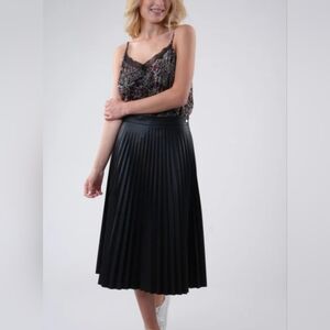 MAISON CINQ CENT VEGAN LEATHER PLEATED SKIRT SIZE MEDIUM